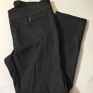 Soho Apparel Ltd Women’s Classic Black and White Patterned Pants Size XL